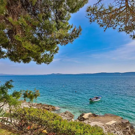 Luxury - By The Sea, Summer Kitchen, Hot Tub, Sup, Boat, 5 Rooms, Wifi, Parking - Trogir * Okrug Gornji