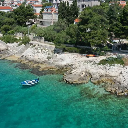 Luxury - By The Sea, Summer Kitchen, Hot Tub, Sup, Boat, 5 Rooms, Wifi, Parking - Trogir