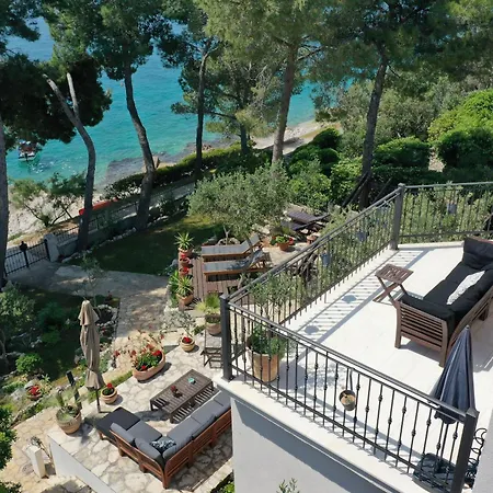 Luxury - By The Sea, Summer Kitchen, Hot Tub, Sup, Boat, 5 Rooms, Wifi, Parking - Trogir